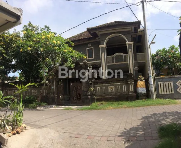 image DIJUAL RUMAH 5 KAMAR SIAP HUNI, JALAN GIRI PUSPA JIMBARAN BADUNG BALI   (1)