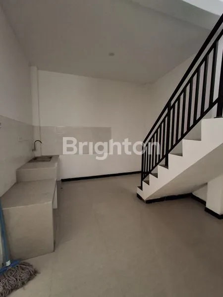 image RUMAH 2 LANTAI SIAP PAKAI DI SEMARANG TIMUR (5)