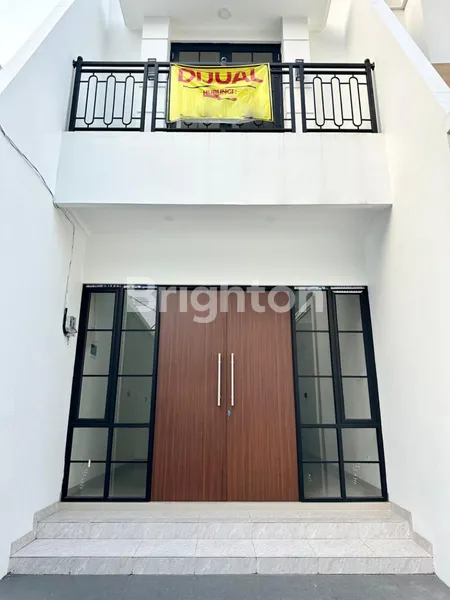 image RUMAH MINIMALIS SETRATEGIS SELANGKAH DARI JL PANJANG (1)