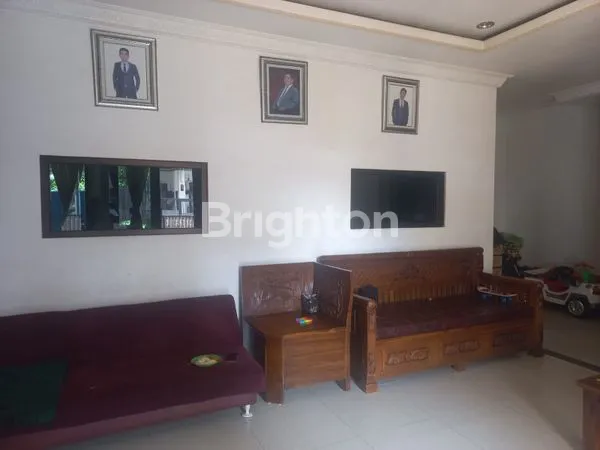 image RUMAH 3 LANTAI DENGAN ROOFTOP DI BOGOR (4)