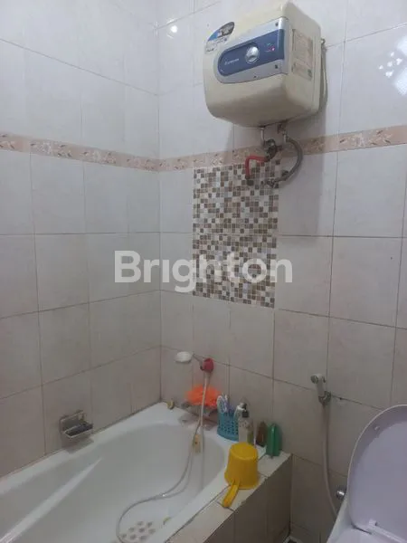 image RUMAH 3 LANTAI DENGAN ROOFTOP DI BOGOR (7)