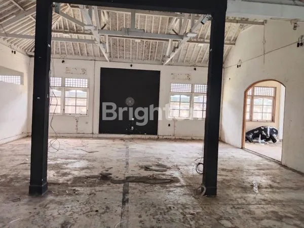 image RUKO DISEWAKAN DI KEROBOKAN BALI PINGGIR JALAN UTAMA  (2)