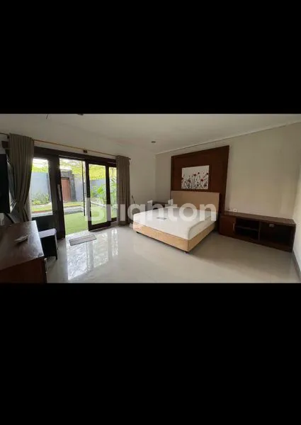 image SEWA VILLA JL DEWI SRI  (4)