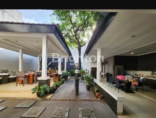 image HUNIAN MEWAH DI KAWASAN MENTENG JAKARTA PUSAT (1)