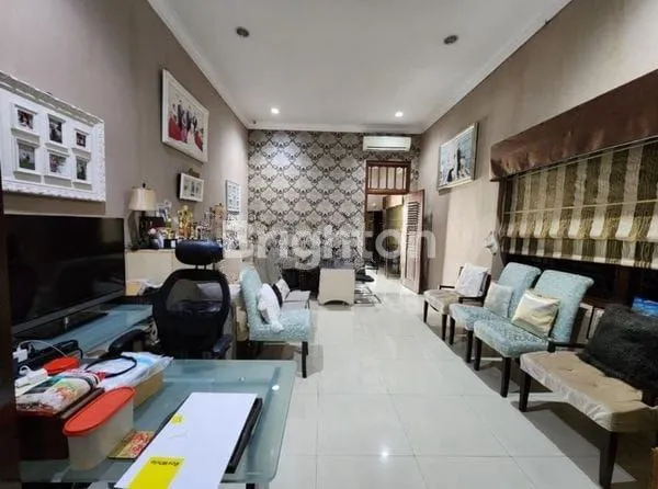 image HUNIAN MEWAH DI KAWASAN MENTENG JAKARTA PUSAT (3)