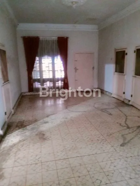image RUMAH STRATEGIS DI JALAN PERJUANGAN, LT 255M² (5)