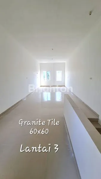 image RUKO 3 LANTAI SHM SIAP HUNI DI TENGAH KOTA (5)