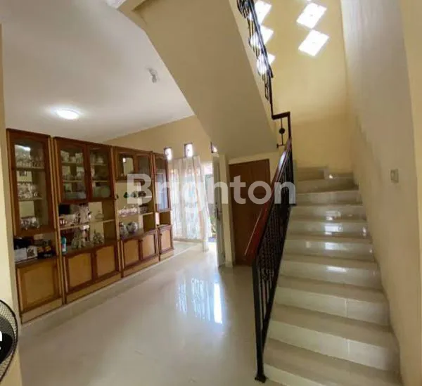 image RUMAH MEWAH 2 LANTAI.  LT. 601M.  DI JL. SULTAN M. MANSUR KEC. ILIR BARAT 1 PALEMBANG (4)