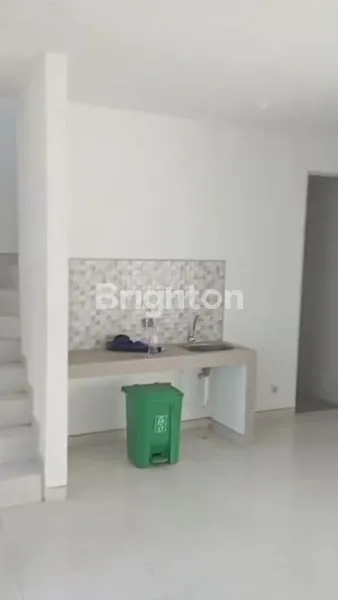 image RUMAH BARU 2 LANTAI DI THE CEMANDI JUANDA SIDOARJO (2)