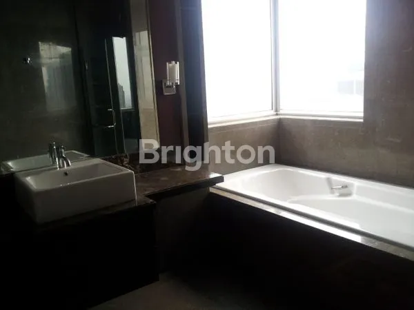 image 3BEDROOM APARTEMEN DI SEWAKAN DI THE CAPITAL RESIDENCE JAKARTA SELATAN SCBD (5)