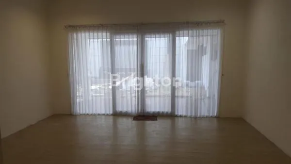 image RUMAH USAHA LOKASI STRATEGIS TENGGILIS (4)