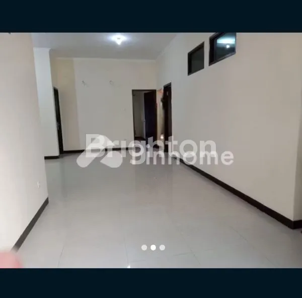 image HUNIAN NYAMAN DI SURABAYA BARAT (2)