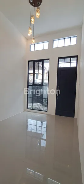 image RUMAH BARU RENOV 7,5 METER X 12 METER TENGAH KOTA  3 KAMAR 5 MENIT RSUD, 3 MENIT STASIUN SIDOARJO (3)