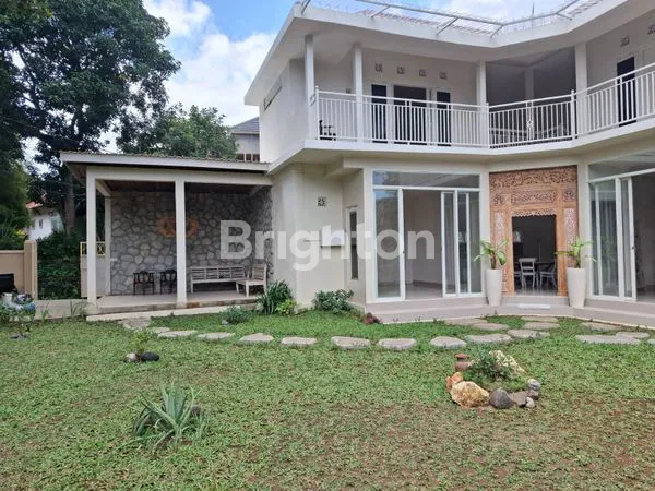 image RUMAH CANTIK 2 LANTAI, SHM, LT 350M² DI DENPASAR UTARA (2)