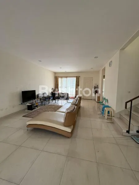 image VILLA MELATI MAS, SERPONG TANGERANG (2)