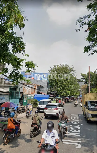 RUKO DAGANG HADAP JALAN 3 LANTAI STRATEGIS DI KEDOYA UTARA PESING