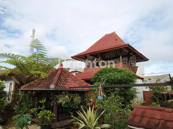 image RUMAH VILLA ASRI DI PACET KAB BANDUNG (1)