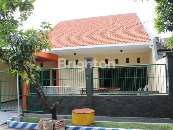 image RUMAH 1 LANTAI DI JALAN BRATANG BINANGUN SURABAYA (1)