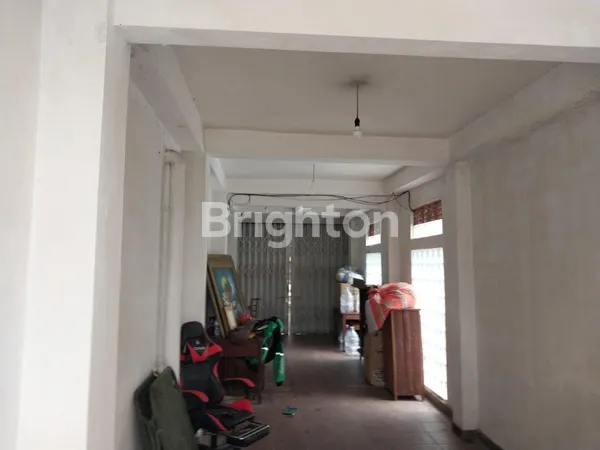image RUMAH BESAR SIAP PAKAI DIJUAL (7)