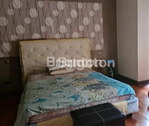image DIJUAL RUMAH MEWAH 2 LANTAI DIKAWASAN PREMIUM STRATEGIS DAN BISNIS DI KEMANG PRATAMA BEKASI KOTA  (8)