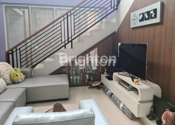 image DIJUAL RUMAH MEWAH 2 LANTAI DIKAWASAN PREMIUM STRATEGIS DAN BISNIS DI KEMANG PRATAMA BEKASI KOTA  (3)