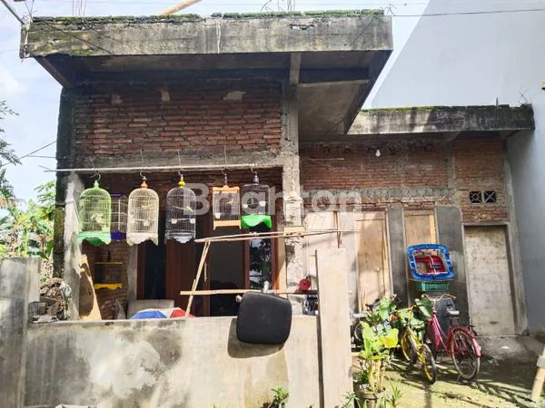image RUMAH 2 LANTAI SHM, HARGA NEGO DI KEBONAGUNG (2)
