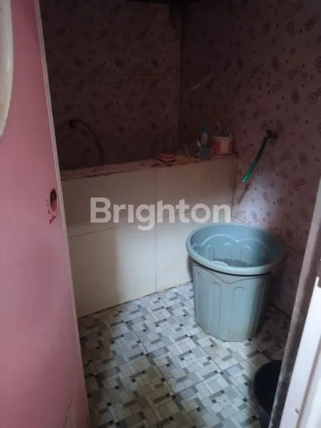 image RUMAH 2 LANTAI SHM, HARGA NEGO DI KEBONAGUNG (4)