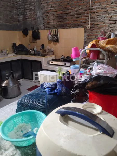 image RUMAH 2 LANTAI SHM, HARGA NEGO DI KEBONAGUNG (5)