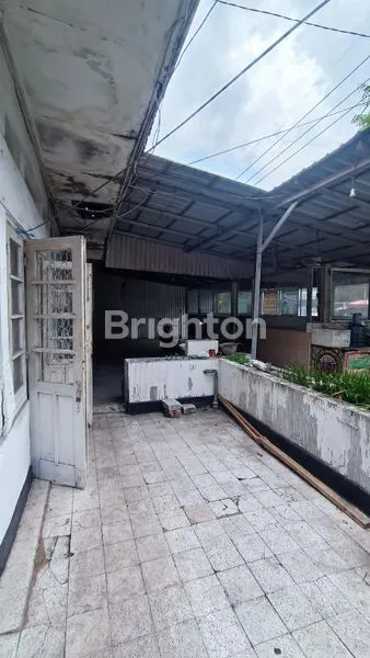 image RUMAH USAH HITUNG TANAH!! LOKASI STRATEGIS DI RAYA KAPAS KRAMPUNG, LUAS  377 M² HANYA 5.5M NEGO (8)