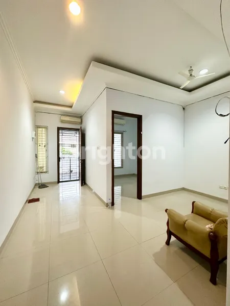 image DIJUAL RUMAH SIAP HUNI DURI KEPA JAKARTA BARAT (3)