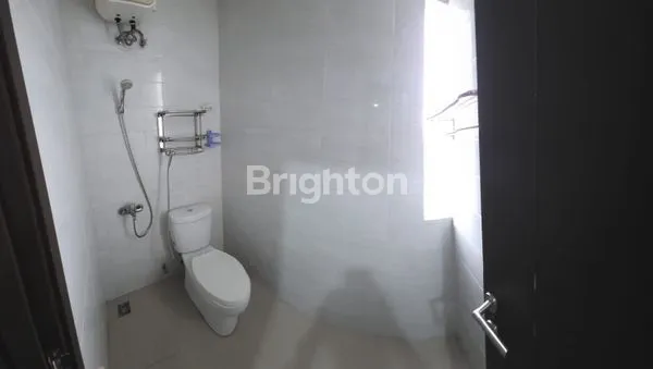 image DISEWAKAN CEPAT RUMAH 2 LT DI GRAHA RAYA BINTARO TANGERANG DENGAN KONDISI SEMI FURNISHED. (7)