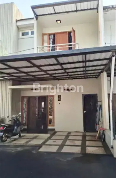 image RUMAH 2 LANTAI SIAP HUNI, DEKAT BINTARO XCHANGE (1)