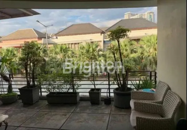 image DIJUAL RUMAH MEWAH 2 LANTAI DIKAWASAN STRATEGIS DAN BISNIS DI VILLA MEUTIA KIRAN  BEKASI KOTA (8)