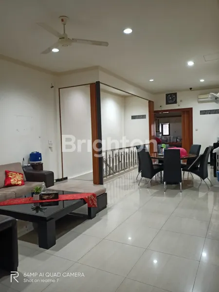 image RUMAH / RUKO JALAN KENJERAN (NOL JALAN) , FULL FURNISHED, COCOK UNTUK TINGGAL MAUPUN USAHA (3)