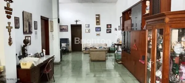 image DIJUAL RUMAH ASRI DAN NYAMAN DI JALAN KRAMAT, JAKARTA PUSAT  (3)