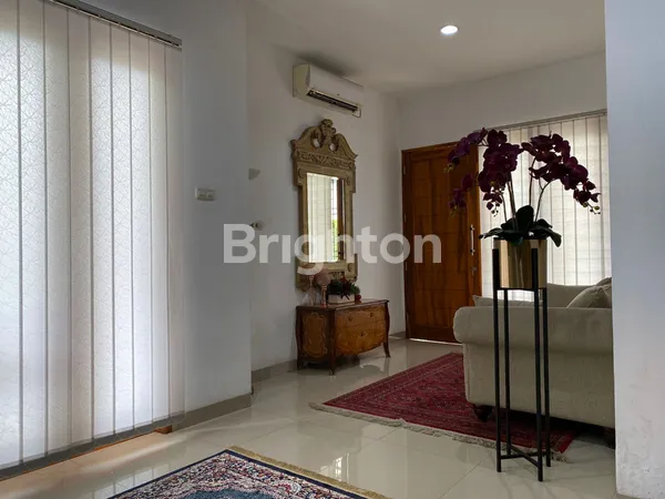 image RUMAH MEWAH 2 LANTAI – TANAH KUSIR (3)