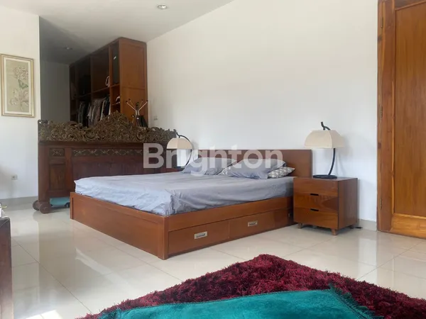 image RUMAH MEWAH 2 LANTAI – TANAH KUSIR (6)