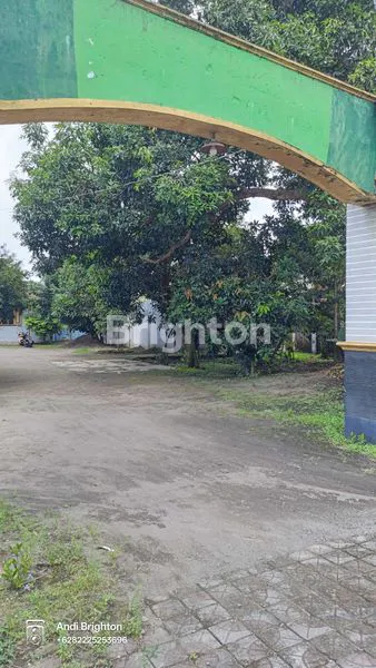 image RUMAH LAMA DENGAN TANAH LUAS DI NGORO JOMBANG (3)