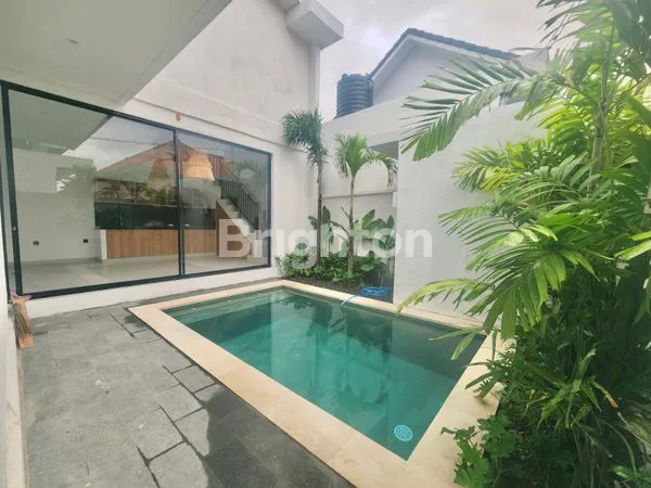 image VILLA FULLY FURNISHED IN PANTAI LIMA PERERENAN CANGGU (1)