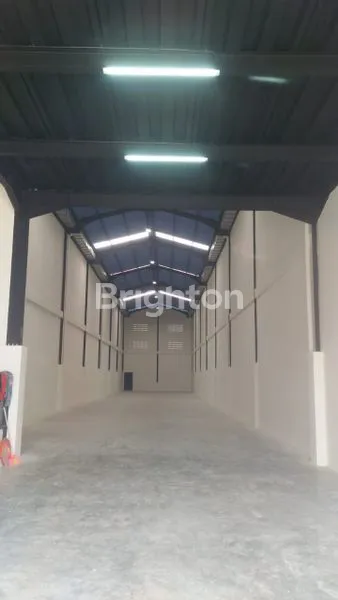 image GUDANG STRATEGIS DI JATIUWUNG, LT 550M² LB 500M² (3)