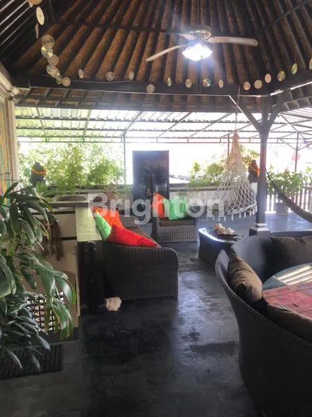 image RUMAH SEMI VILLA 3 LANTAI STRATEGIS DI KUTA DEKAT BANDARA (4)