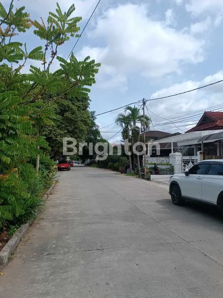 image RUMAH SIAP HUNI DAERAH VORVO LUAS 184M², 6 KT, 3KM LOKASI DITENGAH KOTA SAMARINDA (2)