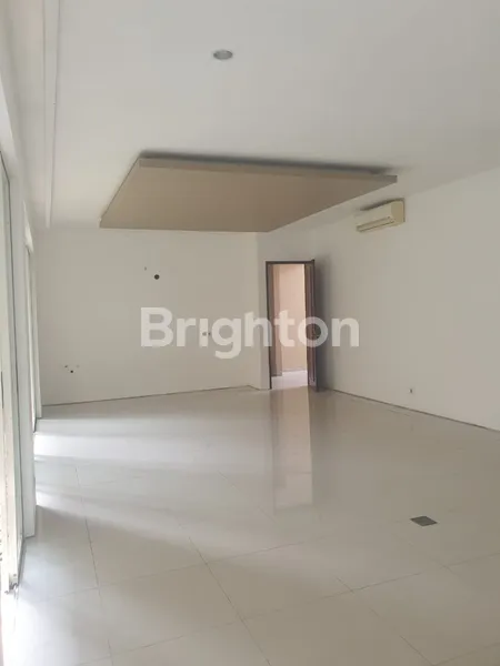 image RUMAH SIAP HUNI DI GRAHA NATURA, HADAP FAVORIT, LINGKUNGAN NYAMAN  (4)