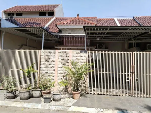 image RUMAH 2 LANTAI DI GUNUNGANYAR, LT/LB 128M² (1)
