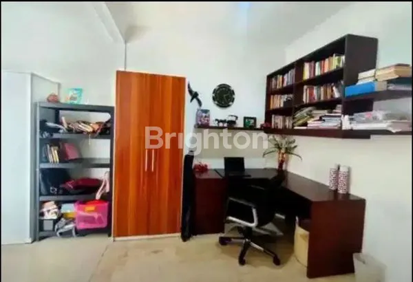 image HUNIAN STRATEGIS CIBUBUR, 7BR & 400M² LB, DEKAT LRT (4)