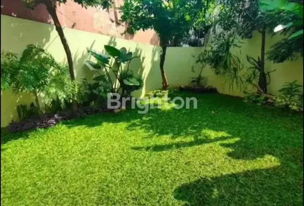 image HUNIAN STRATEGIS CIBUBUR, 7BR & 400M² LB, DEKAT LRT (8)