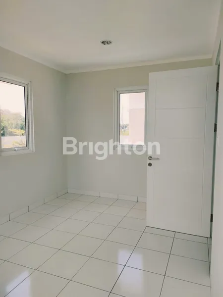 image DIJUAL RUMAH CANTIK DI SUMARECON DAYANA (4)