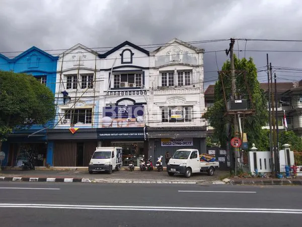 image SIAP USAHA, TENGAH KOTA AREA KOMERSIAL JL. RAYA COKROAMINOTO (1)