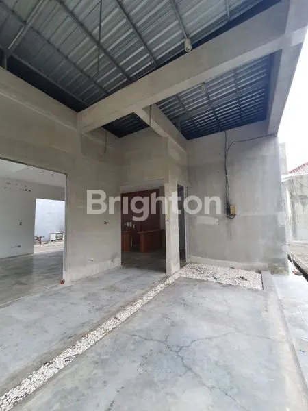 image BANGUNAN DI RAYA MARGOREJO INDAH  (4)