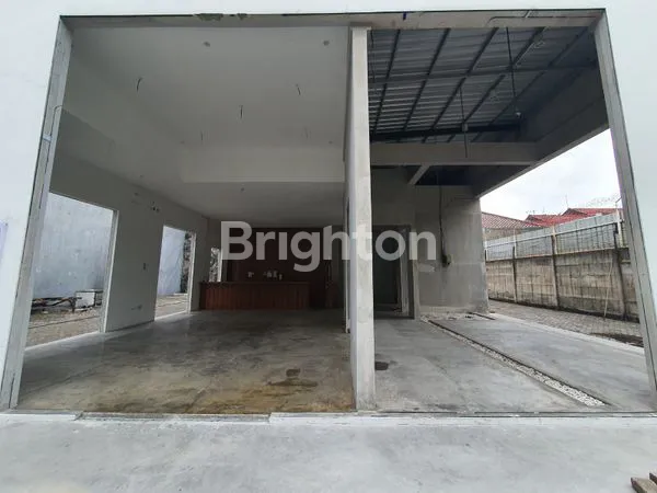 image BANGUNAN DI RAYA MARGOREJO INDAH  (3)